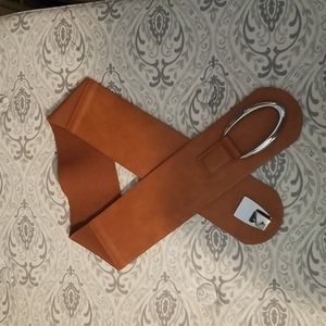 3️⃣ for 2️⃣5️⃣ NWOT leather belt